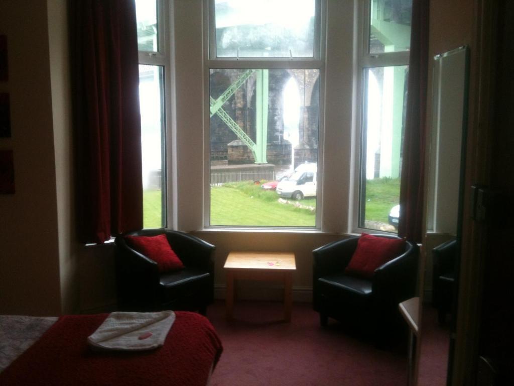 Mersey Hotel Widnes Room photo
