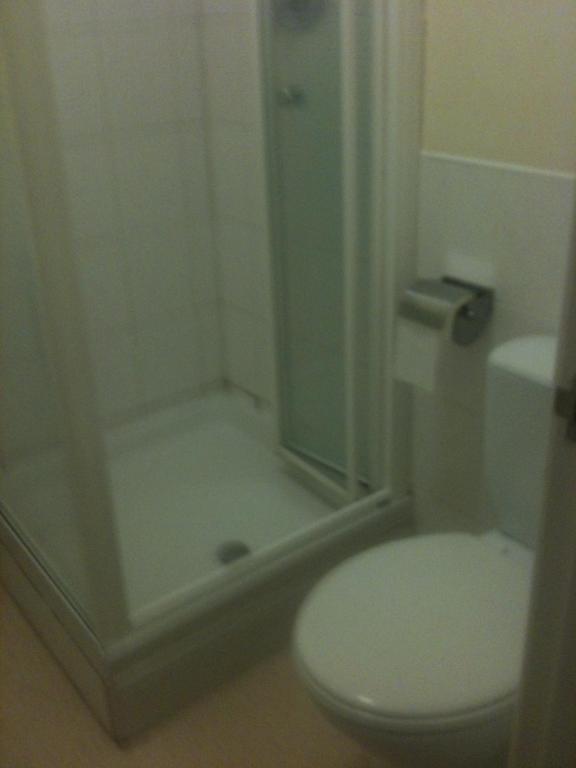 Mersey Hotel Widnes Room photo